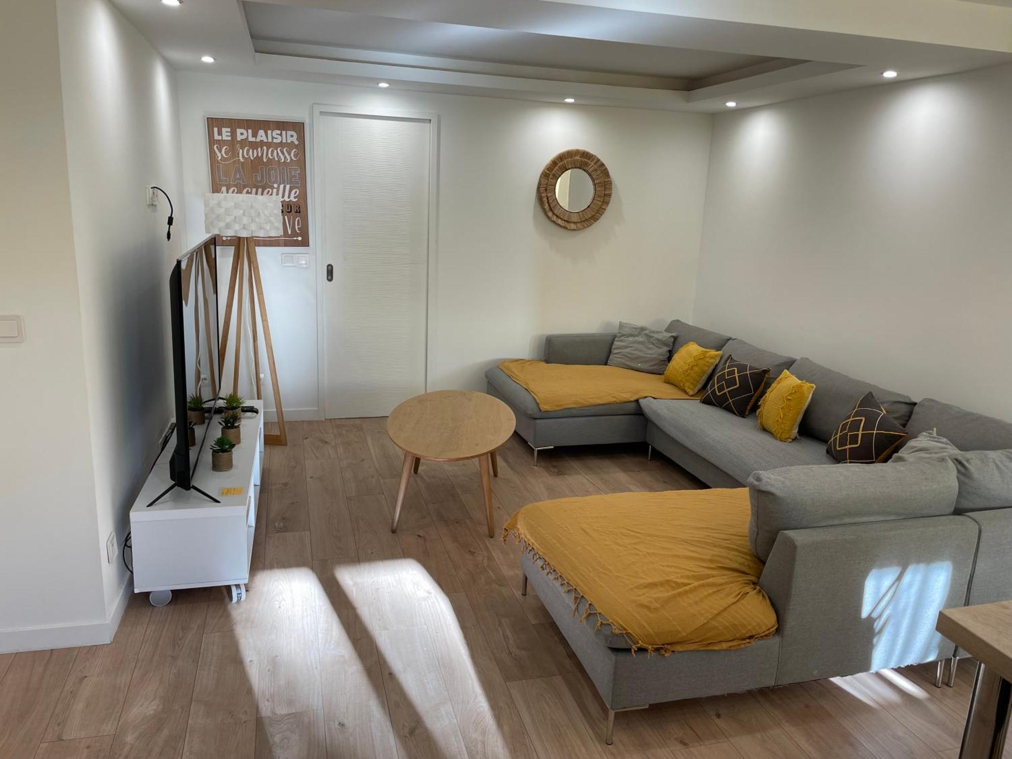 Joli Rez De Jardin 4 Pieces A Cagnes Sur Mer Exterior foto